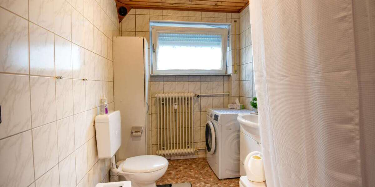 Gepflegte 3ZKB mit Balkon & EBK und Stellplatz in Bammental - 3- Bammental | Angebot:18594907