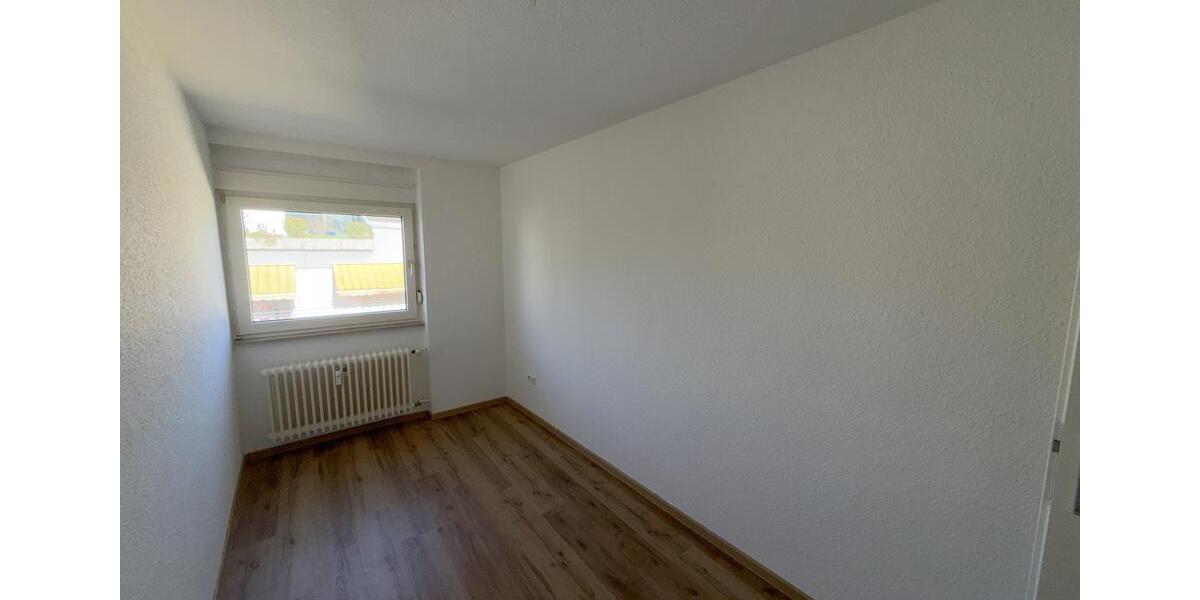 Etagenwohnung Ludwigshafen am Rhein Ludwigshafen-Hemshof - 3 Zimmer, 68 m&sup2;, 550&euro; | Angebot:26407583