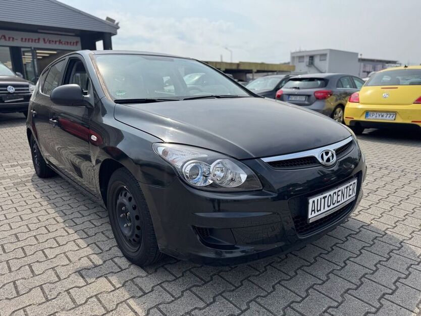 i30