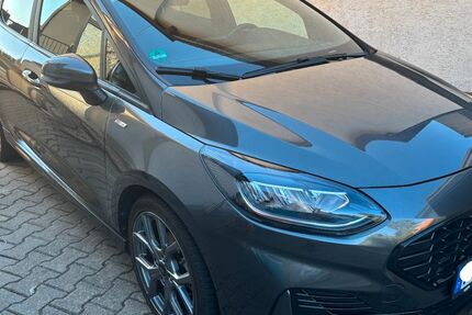 Ford Fiesta 26.700 km 17.990 € Mannheim 68239