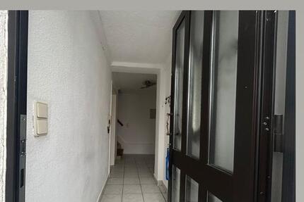 Ab Sofort Attraktives Haus zu vermieten 3 ZKB LU- Gartenstadt 3 zimmer