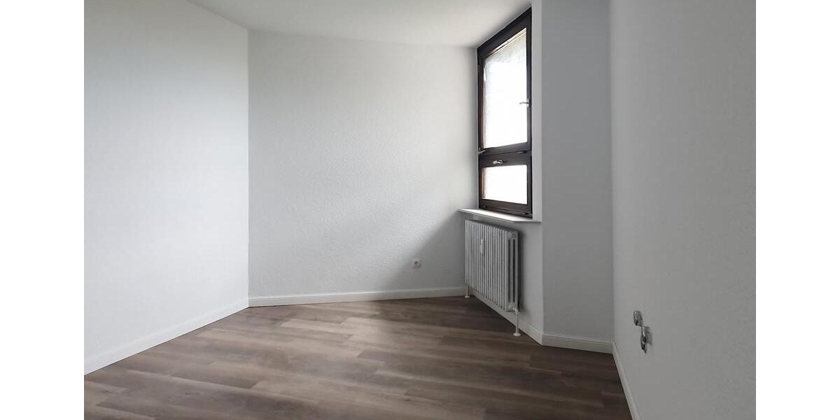 Etagenwohnung Mannheim Käfertal - 4 Zimmer, 101 m&sup2;, 1.040&euro; | Angebot:26588062