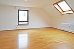 Dachgeschoßwohnung Hockenheim - 2.5 Zimmer, 69 m&sup2;, 1.000&euro; | Angebot:26649605