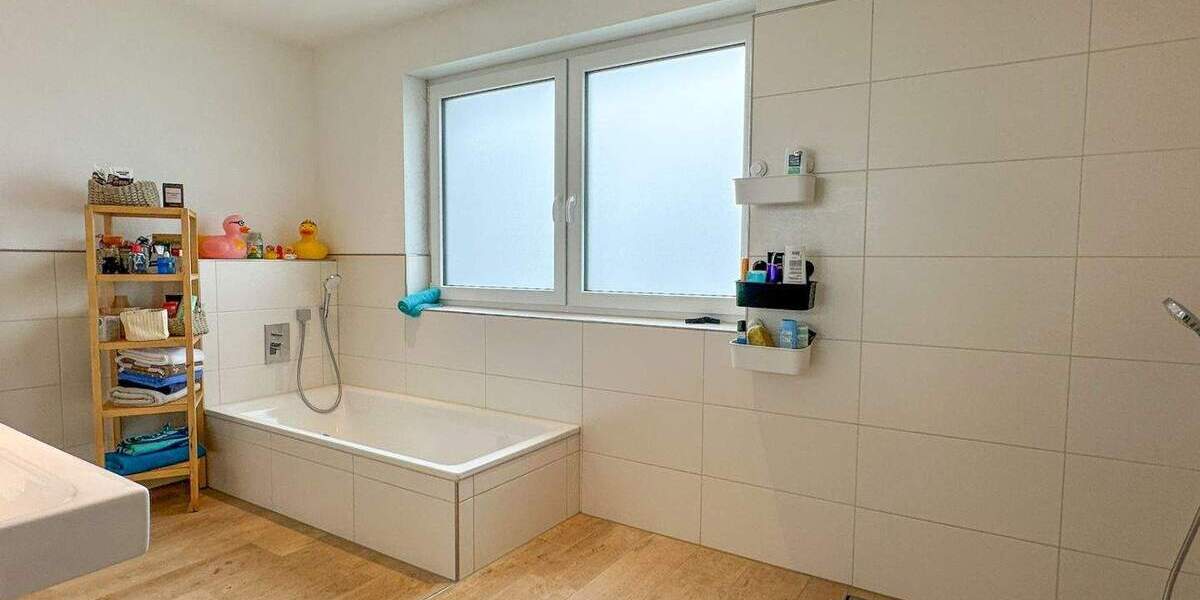 Einfamilienhaus Heddesheim - 7 Zimmer, 262 m&sup2;, 1.250.000&euro; | Angebot:25738416