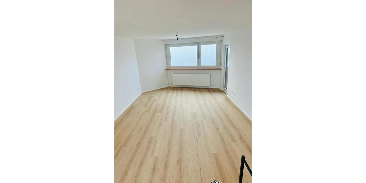 Erdgeschoßwohnung Schwetzingen - 3.5 Zimmer, 97 m&sup2;, 1.250&euro; | Angebot:26148189