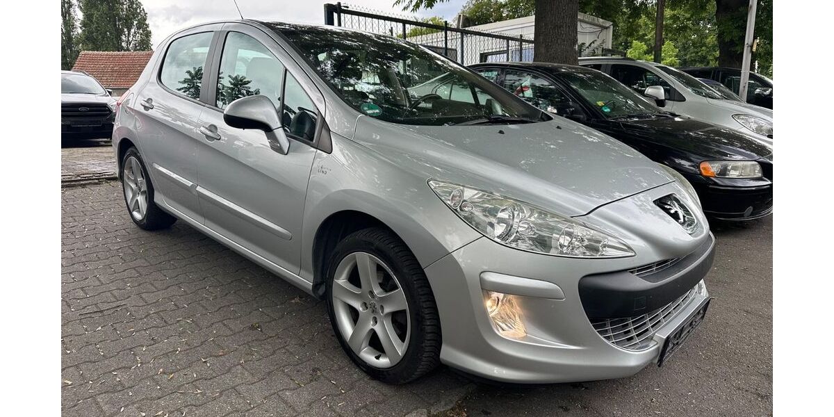 Peugeot 308 132.400 km 2.900 &euro; Mannheim 68309