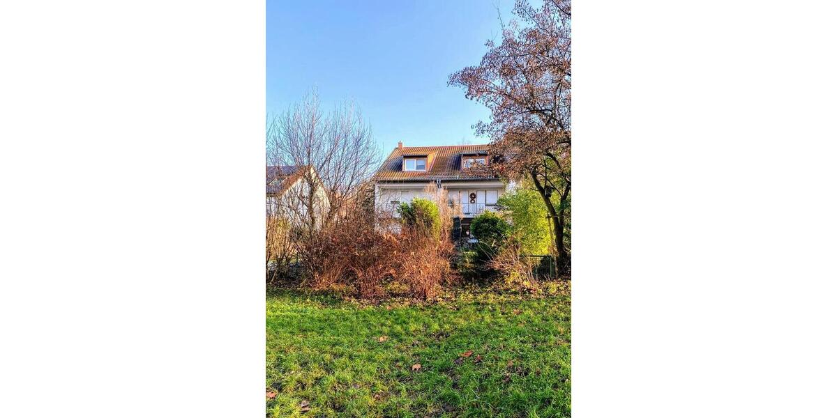 Reihenhaus Heppenheim (Bergstraße) - 6 Zimmer, 155 m&sup2;, 2.200&euro; | Angebot:24897353