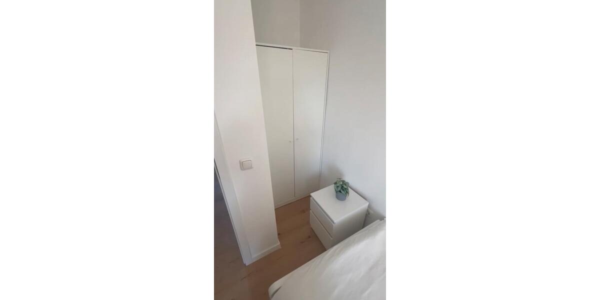 Etagenwohnung Ludwigshafen am Rhein Parkinsel - 1 Zimmer, 50 m&sup2;, 420&euro; | Angebot:26033600