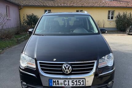VW Touran 220.000 km 5.000 &euro; Mannheim 68169