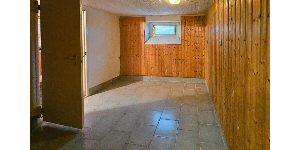 Etagenwohnung Frankenthal (Pfalz) - 4 Zimmer, 150 m&sup2;, 1.500&euro; | Angebot:26610586