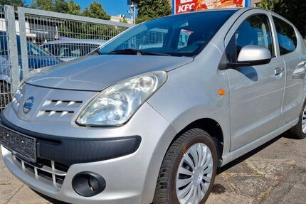 Nissan Pixo