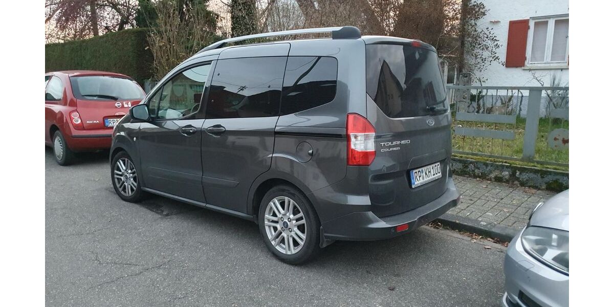 Ford Tourneo Courier 132.000 km 8.500 € Mutterstadt 67112