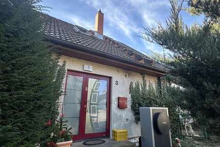 Haus Neunkirchen - 5 Zimmer, 120 m&sup2;, 1.100&euro; | Angebot:27389402