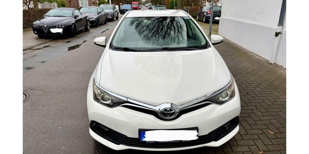 Toyota Auris 57.500 km 11.400 € Schwetzingen 68723