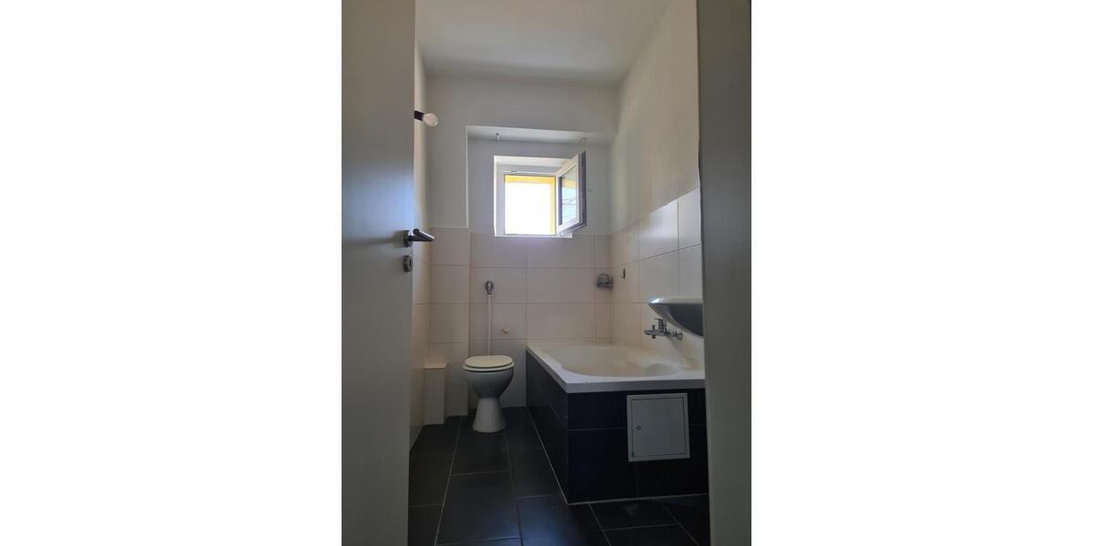 Erdgeschoßwohnung Ludwigshafen am Rhein Ludwigshafen-Oggersheim - 1 Zimmer, 58 m&sup2;, 850&euro; | Angebot:26341520