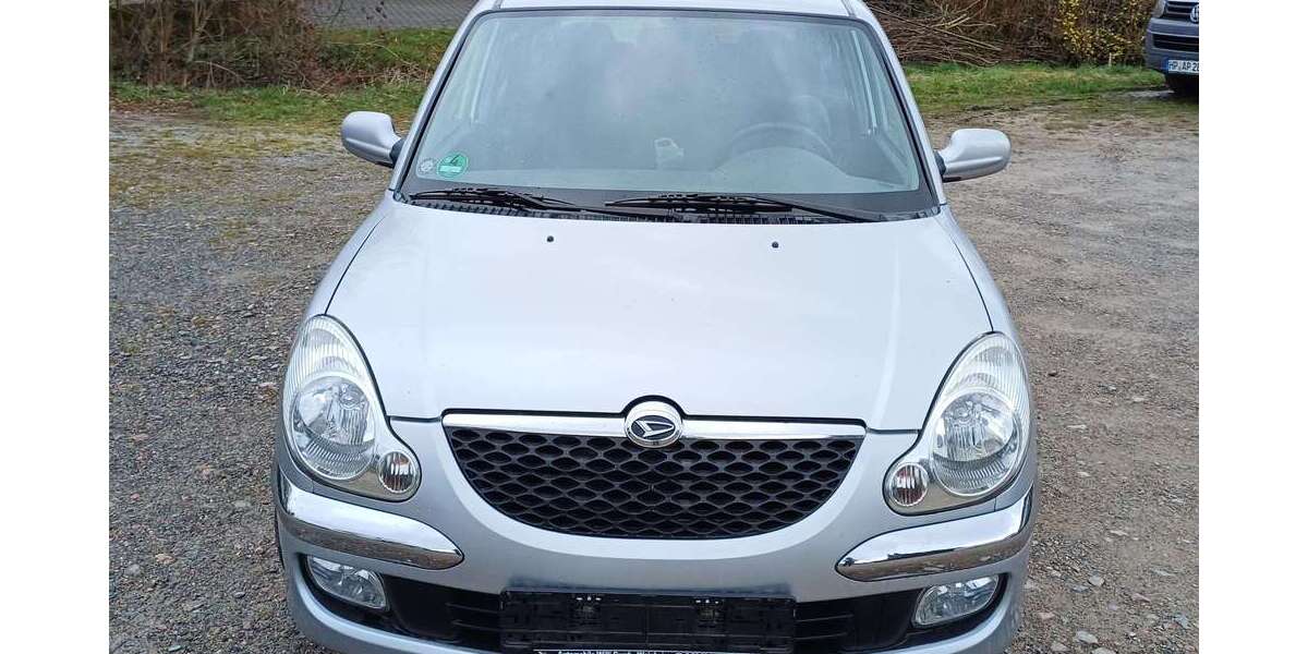 Daihatsu Sirion 153.000 km 1.650 &euro; Wald-Michelbach 69483