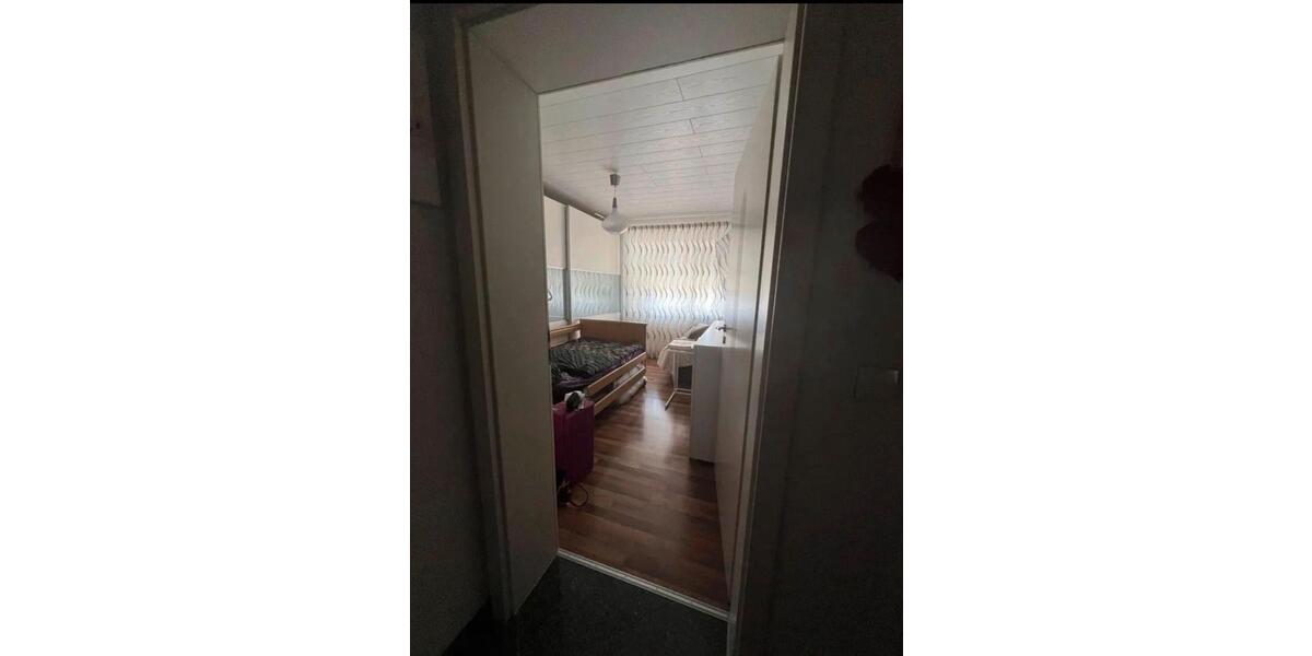 Etagenwohnung Wiesloch - 3.5 Zimmer, 90 m&sup2;, 240.000&euro; | Angebot:25756256