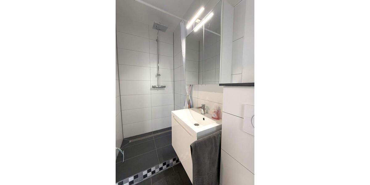 Reihenmittelhaus Ludwigshafen am Rhein Oppau - 7 Zimmer, 163 m&sup2;, 389.000&euro; | Angebot:25877463