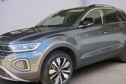 VW T-Roc 5.134 km 33.801 &euro; Walldorf 69190