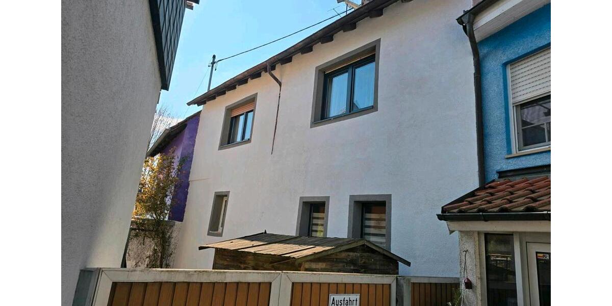 Reihenhaus Östringen - 5 Zimmer, 100 m&sup2;, 300.000&euro; | Angebot:26976415