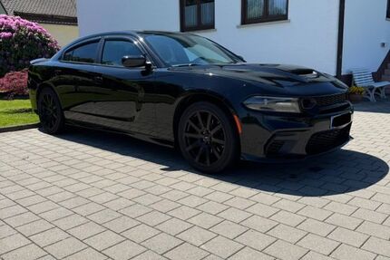 Dodge Charger 87.000 km 32.200 &euro; Waldbrunn 69429