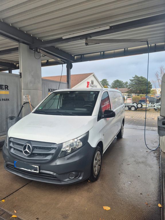 Mercedes-Benz Vito 176.000 km 9.800 € Mannheim 68305