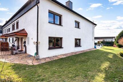 Haus Sinsheim - 5.5 Zimmer, 178 m&sup2;, 1.500&euro; | Angebot:26263193