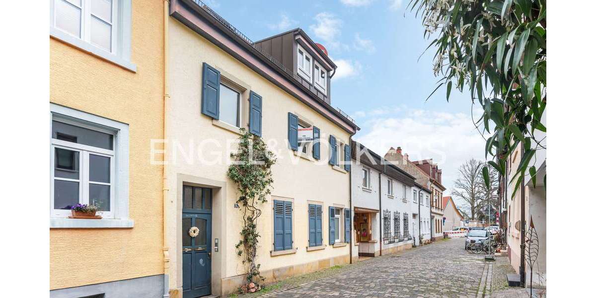 Einfamilienhaus Speyer - 8 Zimmer, 246 m&sup2;, 698.000&euro; | Angebot:25087170