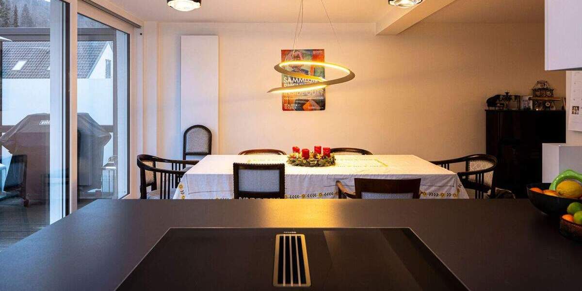 Handschuhsheim - kernsanierte Altbau-Maisonette mit Kamin, Terrasse und besonderem Grundriss 5 zimmer