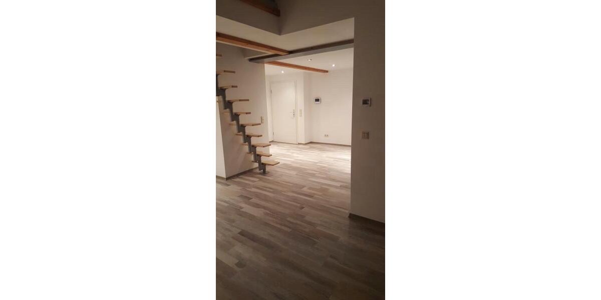 Maisonettenwohnung Ludwigshafen am Rhein Ludwigshafen-Hemshof - 2 Zimmer, 90 m&sup2;, 1.250&euro; | Angebot:26313779