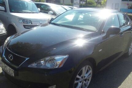 Lexus IS 220
