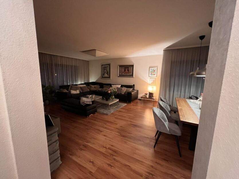 Schöne 2-Zimmer-Wohnung mit Balkon und EBK 2 zimmer