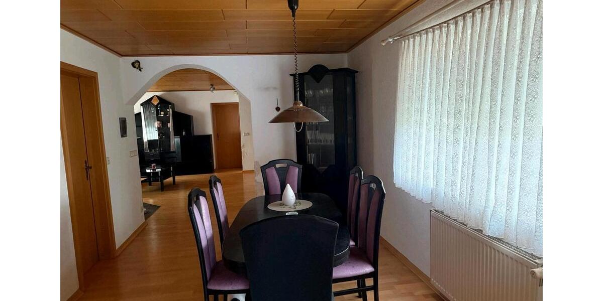 Etagenwohnung Eppelheim - 5 Zimmer, 120 m&sup2;, 1.710&euro; | Angebot:26276871
