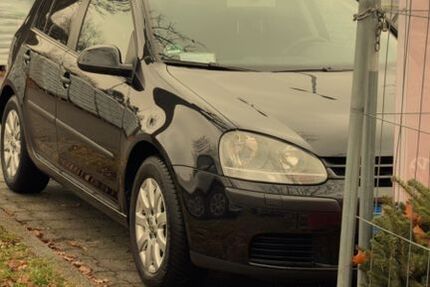 VW Golf 160.000 km 3.333 &euro; Mannheim 68159