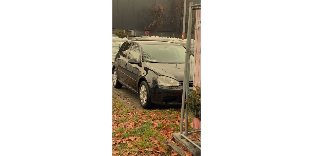 VW Golf 160.000 km 3.333 &euro; Mannheim 68159