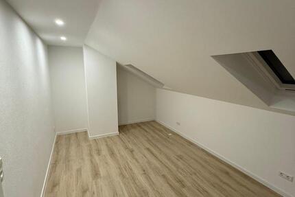 2-Zimmer-Dachgeschosswohnung in Neckargemünd - teilmöbliert 2 zimmer