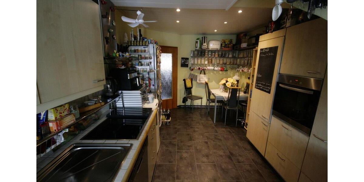 Dachgeschoßwohnung Ludwigshafen am Rhein Parkinsel - 4 Zimmer, 100 m&sup2;, 330.000&euro; | Angebot:26706806