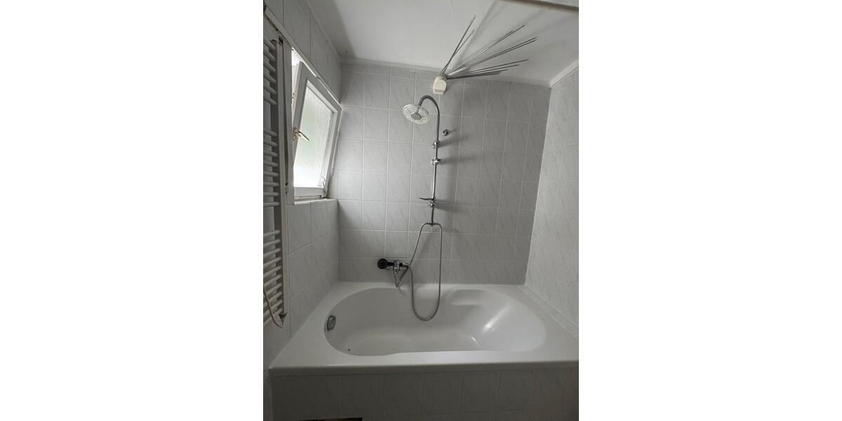 Erdgeschoßwohnung Mannheim Käfertal - 5 Zimmer, 120 m&sup2;, 1.200&euro; | Angebot:26345319