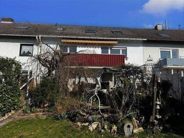 Reihenmittelhaus Mannheim Rheinau - 6 Zimmer, 249 m&sup2;, 375.000&euro; | Angebot:25685527