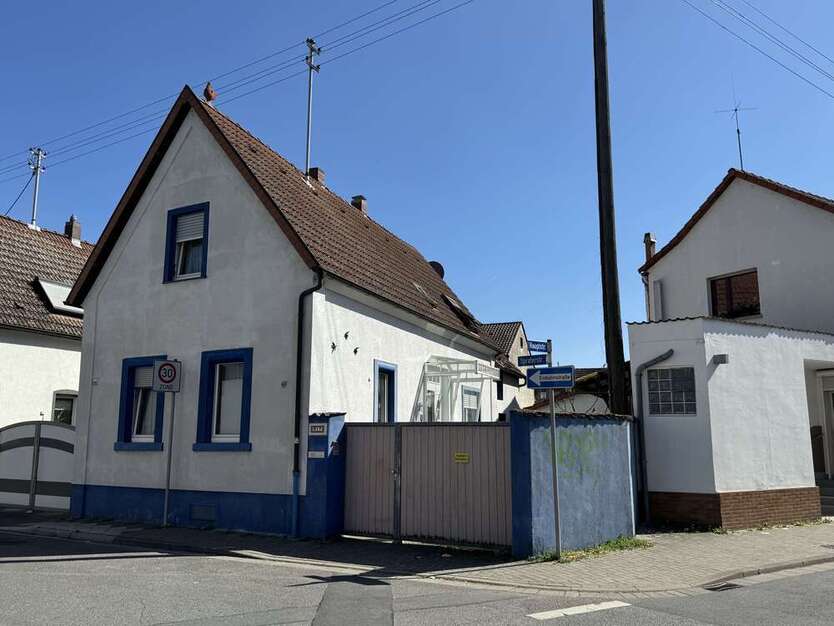 Haus zum Kaufen in Ludwigshafen am Rhein 359.000 € 135 m²