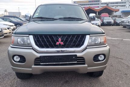 Mitsubishi Pajero 100.000 km 9.900 &euro; Hockenheim 68766