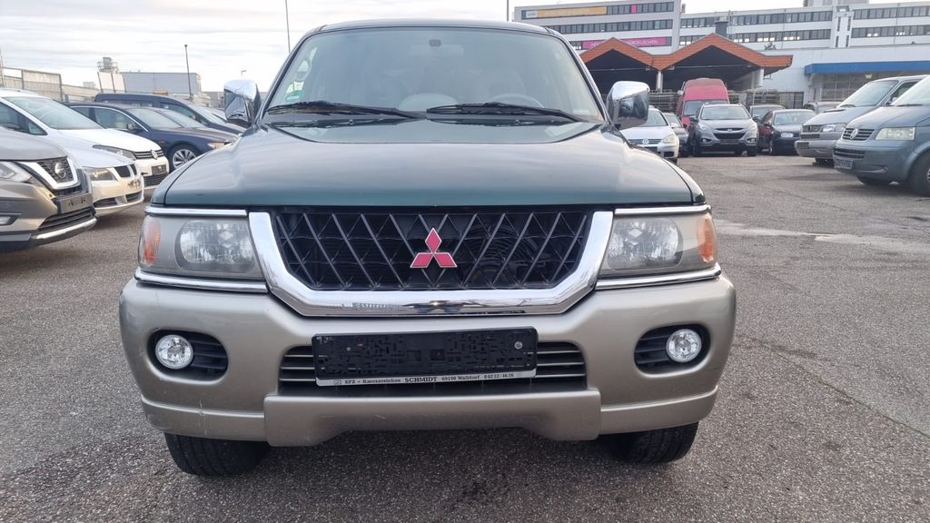 Mitsubishi Pajero 100.000 km 9.900 &euro; Hockenheim 68766