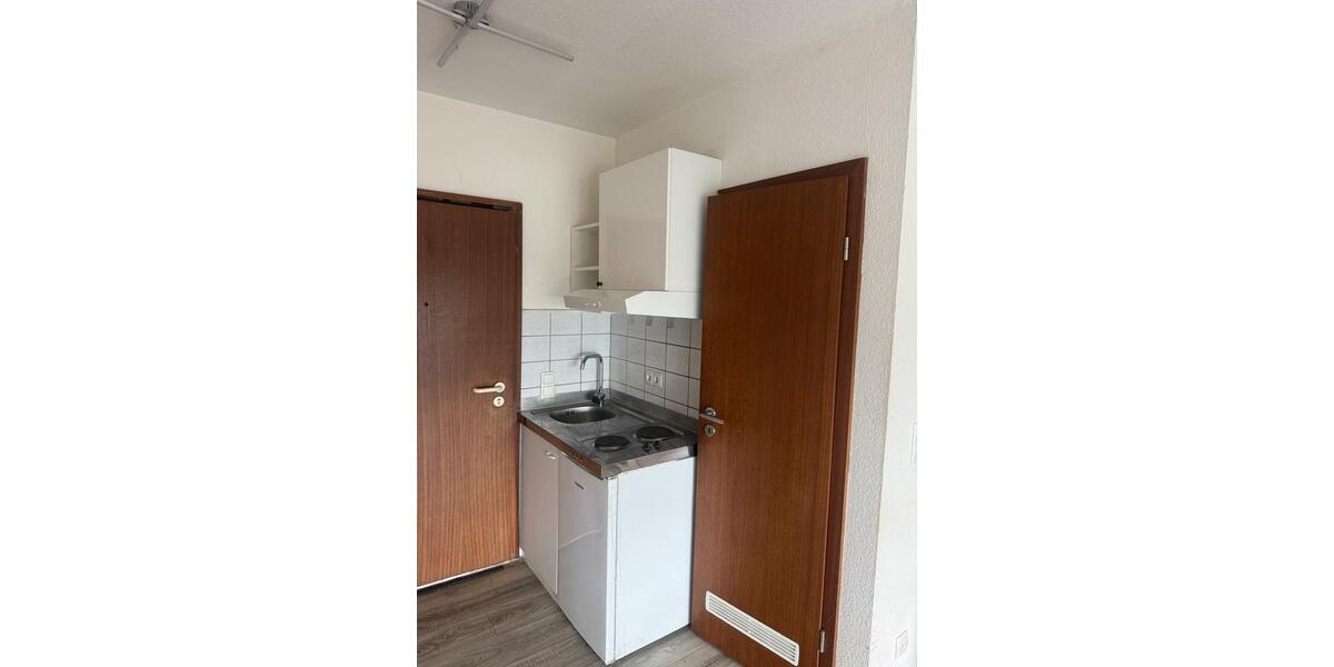 Etagenwohnung Ludwigshafen am Rhein - 1 Zimmer, 24 m&sup2;, 75.000&euro; | Angebot:26930863
