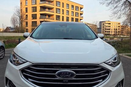 Ford Edge 90.636 km 24.600 &euro; Mannheim 68159