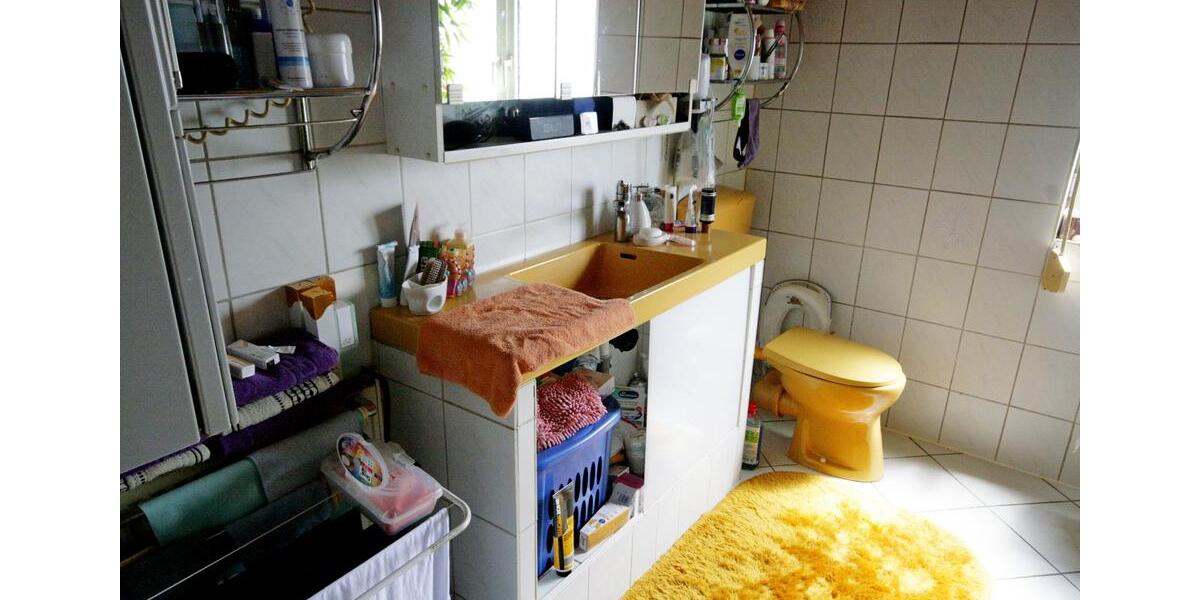 Dachgeschoßwohnung Ludwigshafen am Rhein Parkinsel - 4 Zimmer, 100 m&sup2;, 330.000&euro; | Angebot:26706806