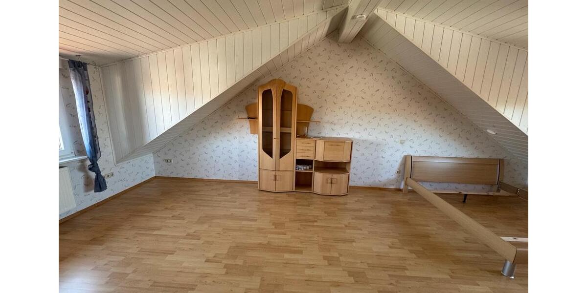 Einfamilienhaus Sinsheim - 9 Zimmer, 184 m&sup2;, 649.000&euro; | Angebot:26897390