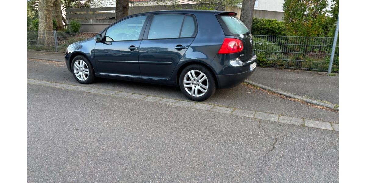 VW Golf 197.000 km 3.000 &euro; Weinheim 69469