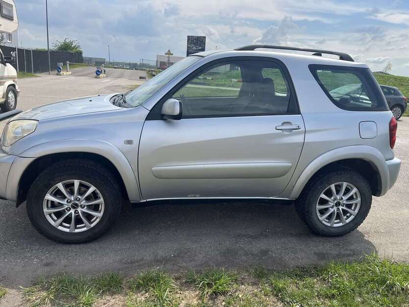 RAV 4