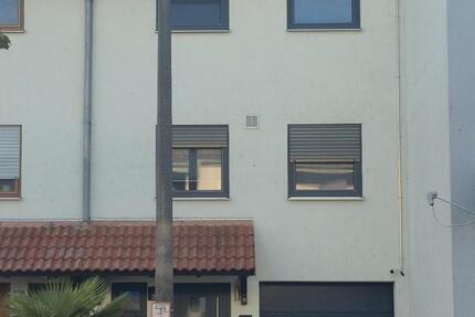 Haus Lampertheim - 4.5 Zimmer, 136 m&sup2;, 599.000&euro; | Angebot:27110526