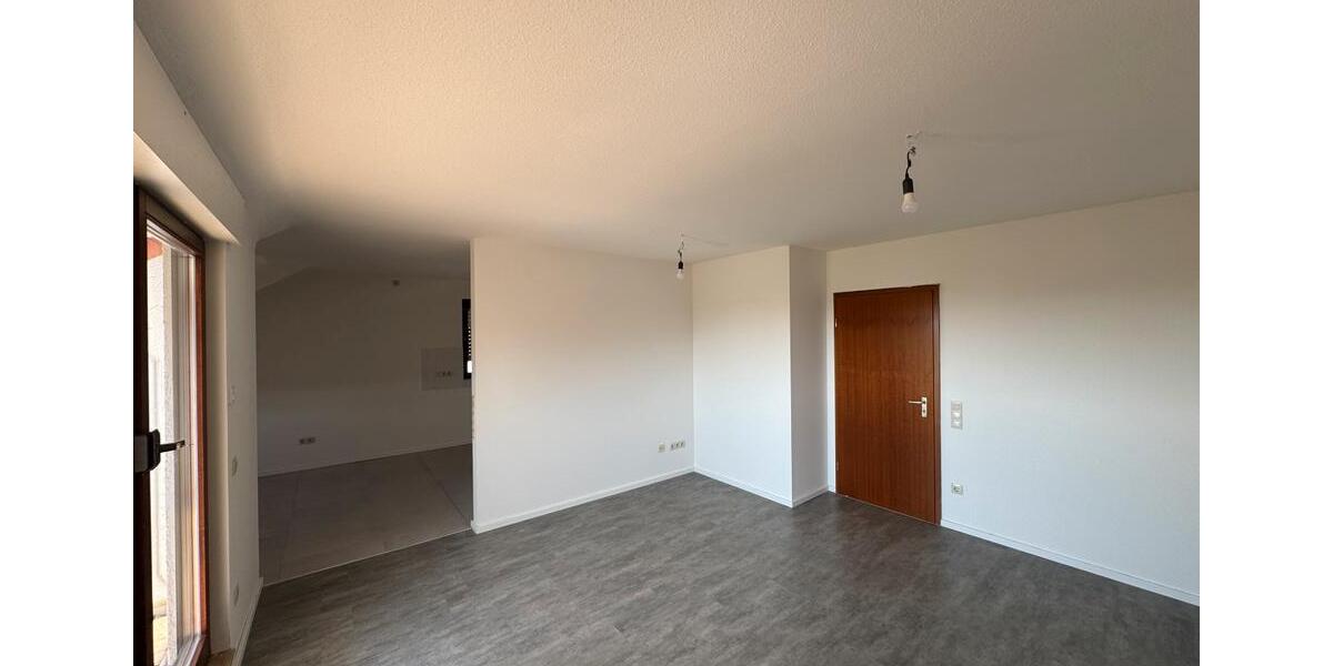 Charmante Dachgeschosswohnung in Hirschberg an der Bergstraße 3.5 zimmer